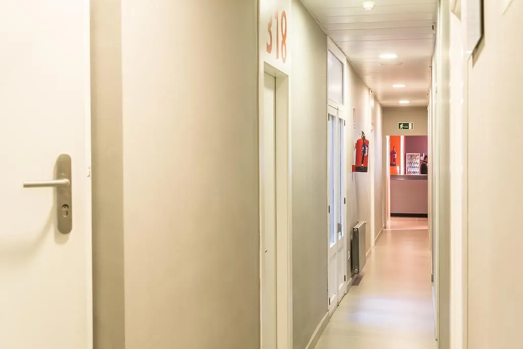 Hostal Benidorm Barcelona 2*,