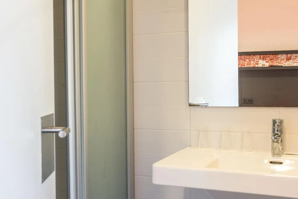 Hostal Benidorm Barcelona Guest house