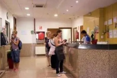 Hostal Benidorm Barcelona 2*,