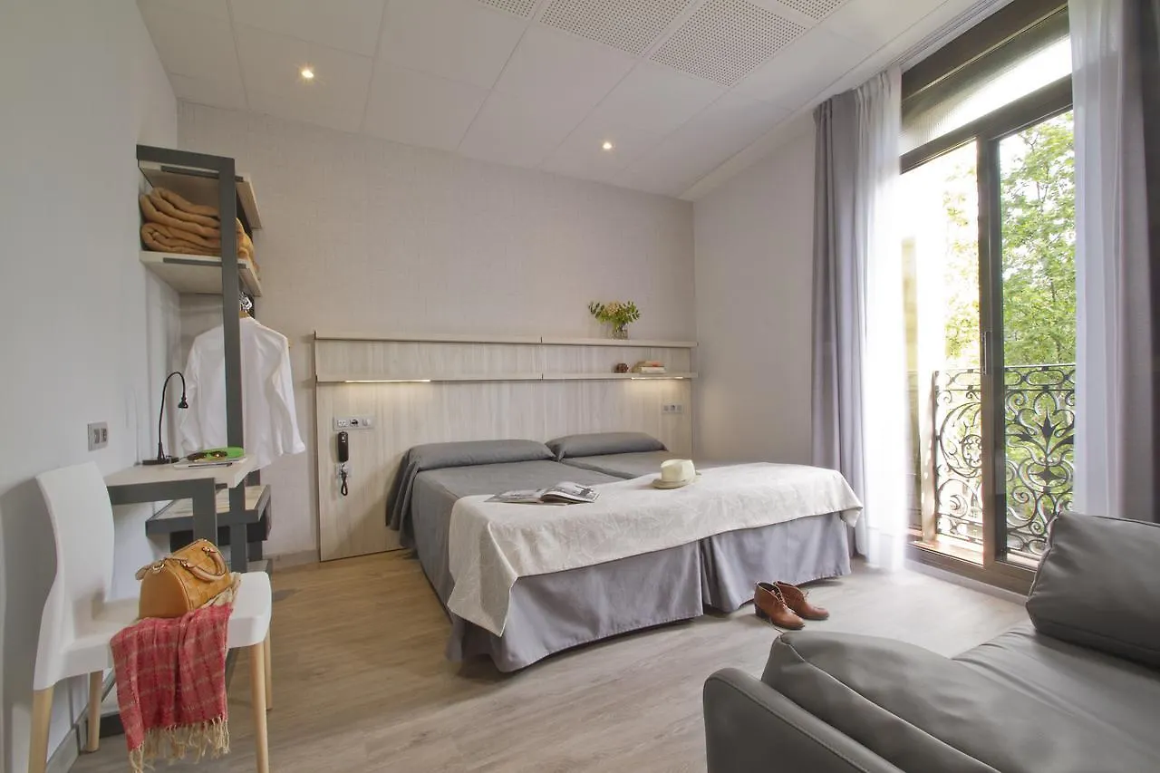 Hostal Benidorm Barcelona Guest house