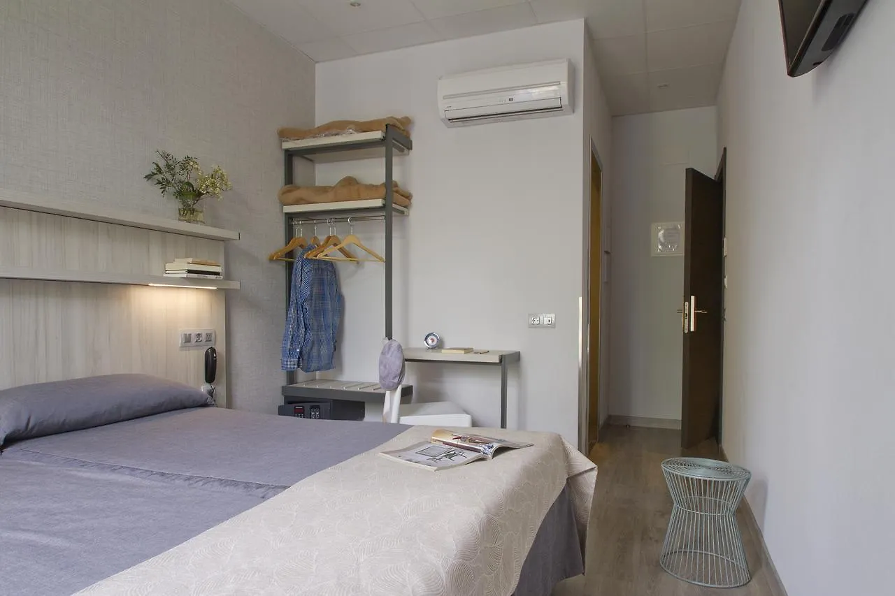 Guest house Hostal Benidorm Barcelona