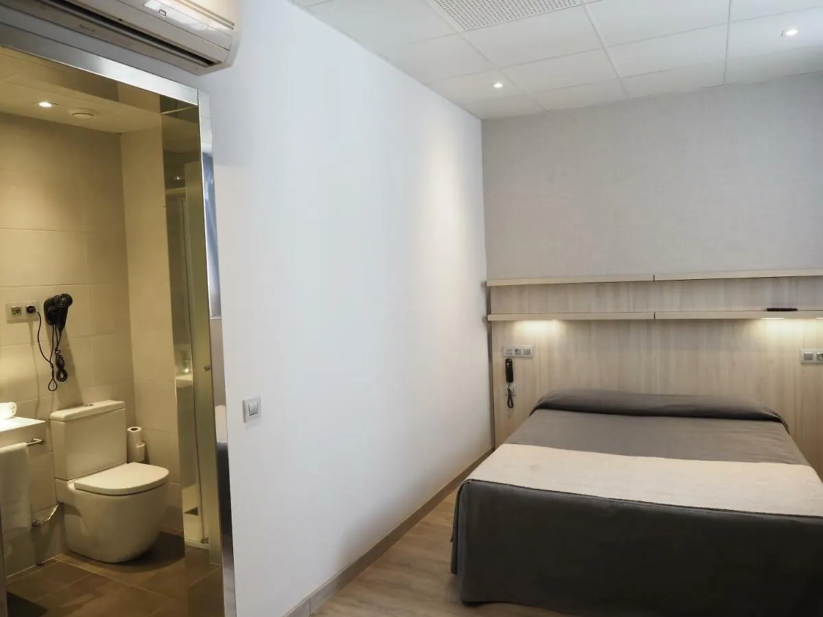 Hostal Benidorm Barcelona Spain
